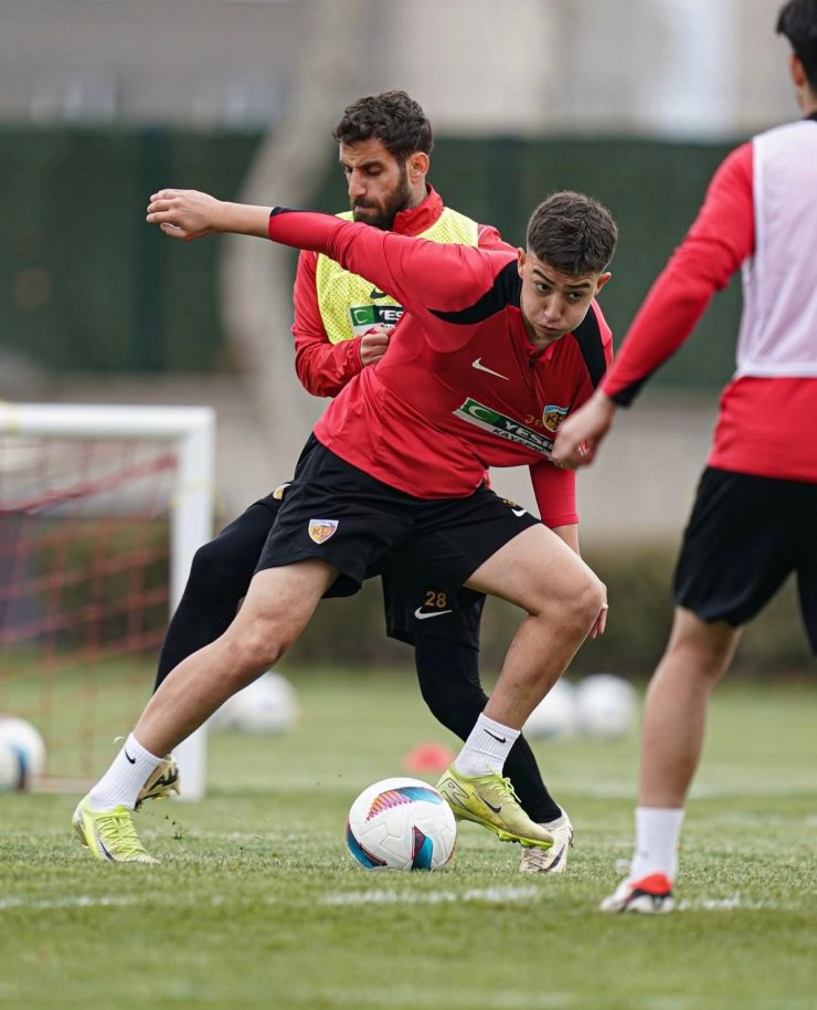 Korkmazcan, Bozokspor’a imza attı