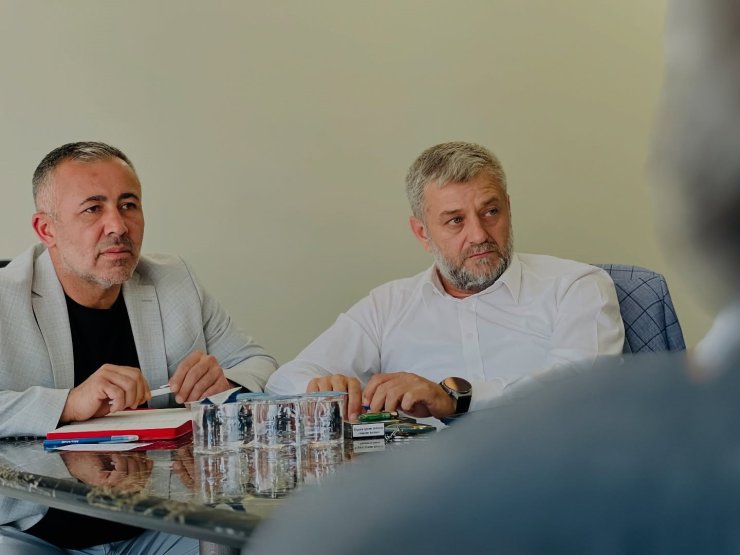 AK Parti’de yatırımlar ve projeler masaya yatırıldı