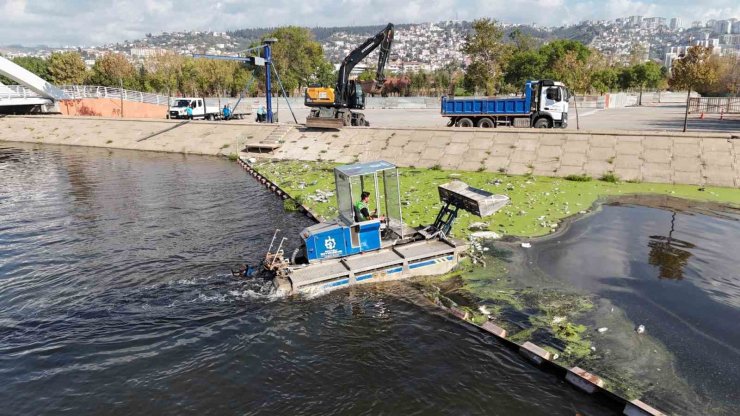 İzmit Körfezi’ne "temizlik kalkanı"
