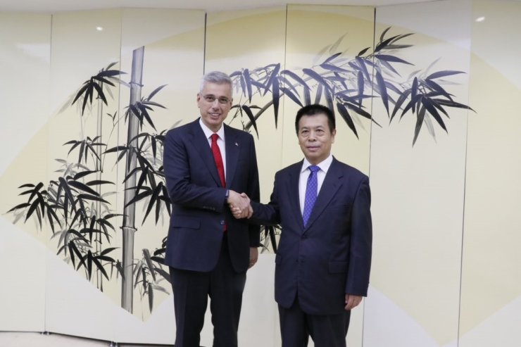 Bakan Memişoğlu, Çin Halk Cumhuriyeti Ulusal Sağlık Komisyonu Başkanı Haichoa ile görüştü