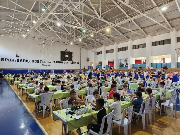 Söke’deki Satranç Turnuvası’na 205 sporcu katıldı