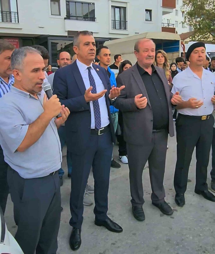 Esenköy’de geleneksel öğrenci uğurlaması