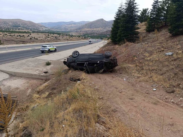 Hekimhan’da otomobil drenaj kanalına düştü: 1 yaralı