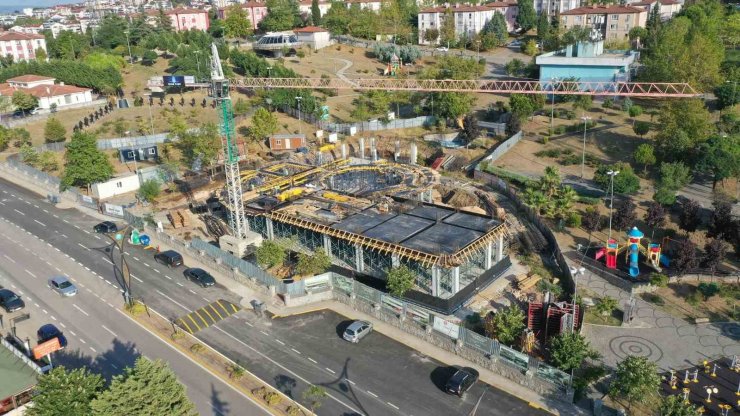 Çocuk Kütüphanesi ve Oyuncak Müzesi hızla yükseliyor