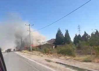 Kereste fabrikasında çıkan yangın paniğe sebep oldu