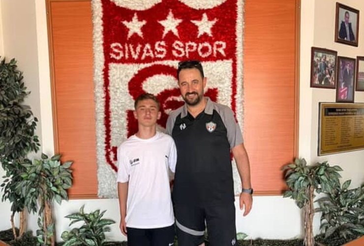 Tavşanlı İdmanyurdu’nun genç yıldızı Hasan Tunç, Sivasspor’da