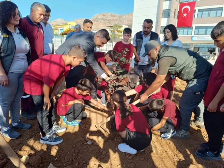 Çocuklara orman sevgisi aşılanıyor