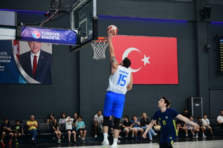 İlkan Karaman Turnuvası’nın kazananı Çayırova Belediyesi