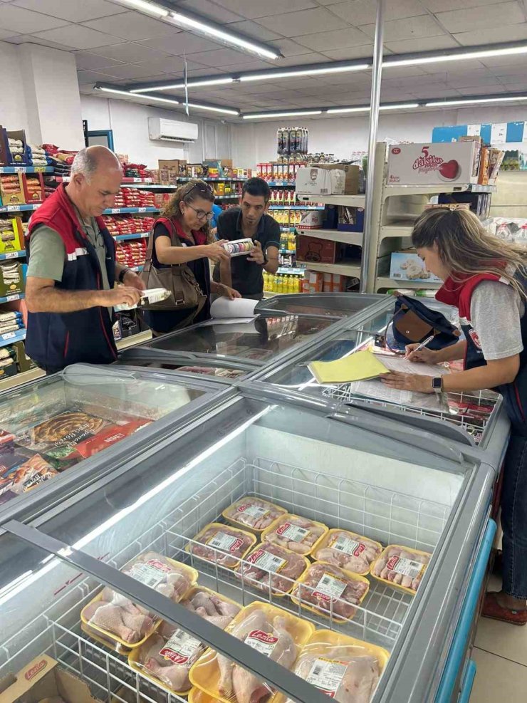 Efeler’de hafta sonu mesaisi