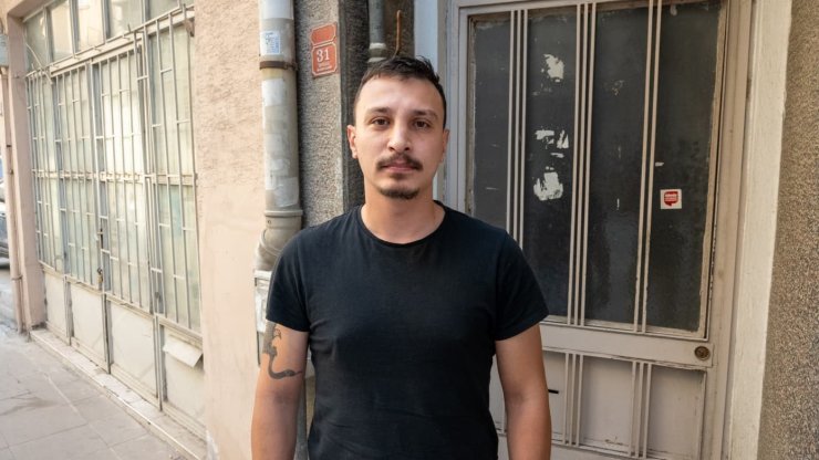 Aracı bağlanan sürücü, müşteri gibi davranan taksicinin kendisine bıçak çektiğini iddia etti