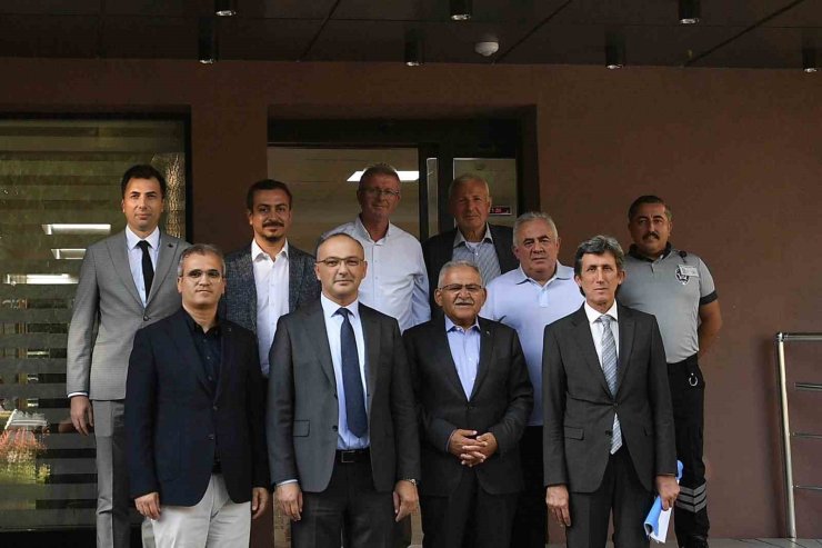 Başkan Büyükkılıç’tan karayolları ile ulaşımın geleceği için güç birliği