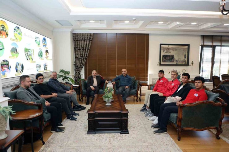 TEKNOFEST başarısı için Başkan Yalçın’a ziyaret