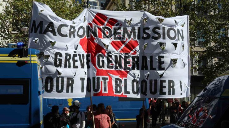 Fransa’daki protestolarda 110 kişi gözaltına alındı
