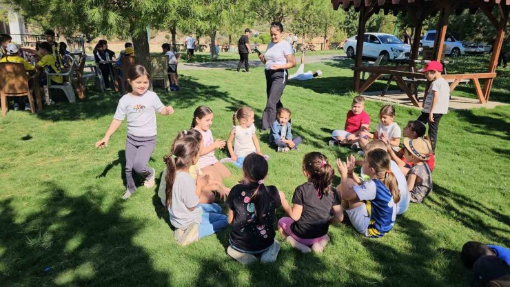 Kuyucak’ta öğrencilerden "Yeşil Vatan, Okulum Geleceğe Çare" projesine destek