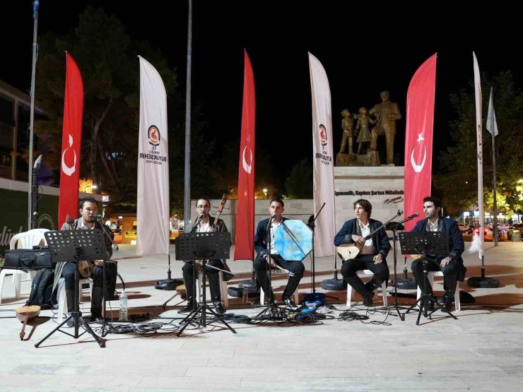 Miryokefalon Zaferinin 849. yıldönümü Çivril’de halk konseriyle kutlandı