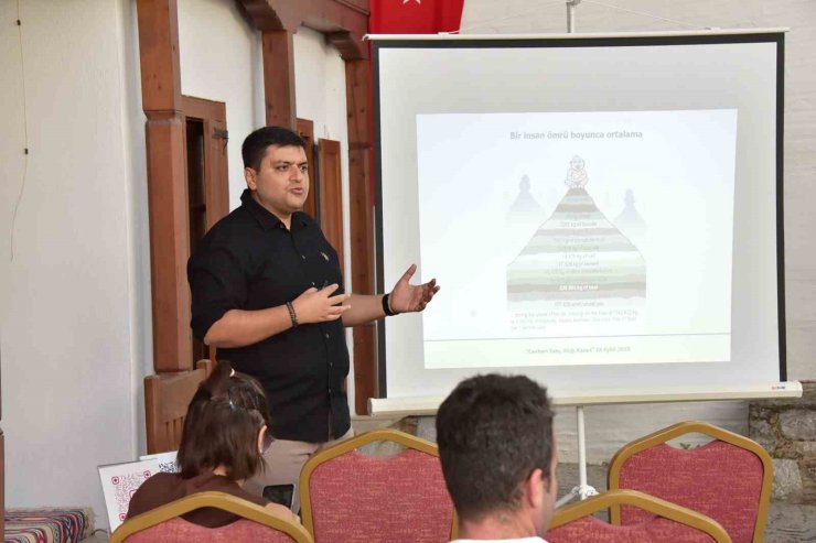 Bilim Kafe’de ikincil kaynakların önemi konuşuldu