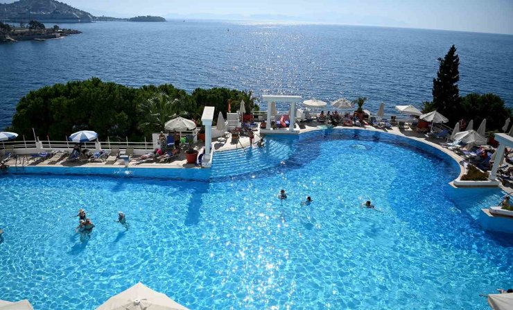 Başkan Günel "Birlikte güçlüyüz, turizmcilerimizin yanındayız"