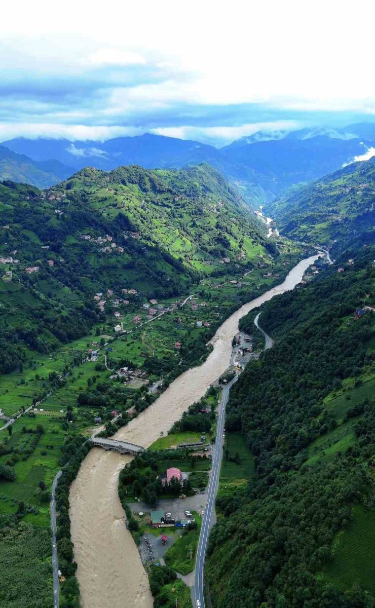 Rize’de selin etkili olduğu Fırtına Vadisi havadan görüntülendi