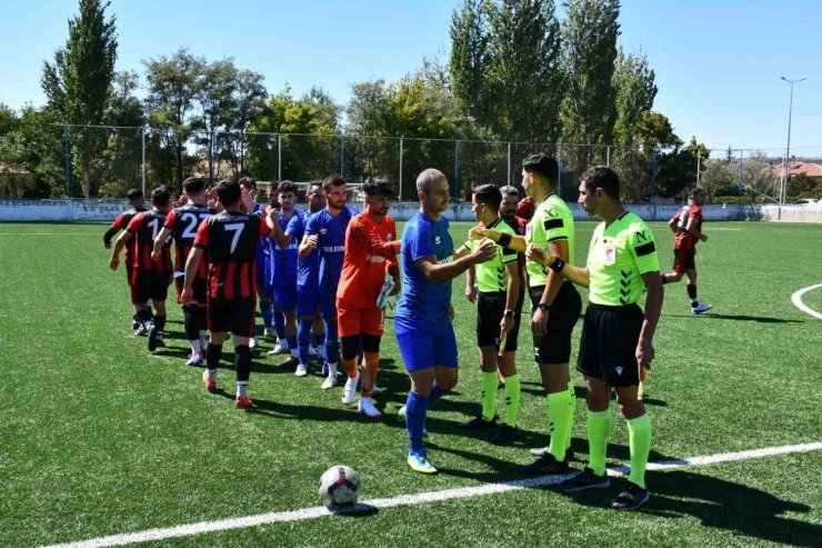 Tomarza Belediyespor A-Takımı ligin ilk maçında berabere kaldı