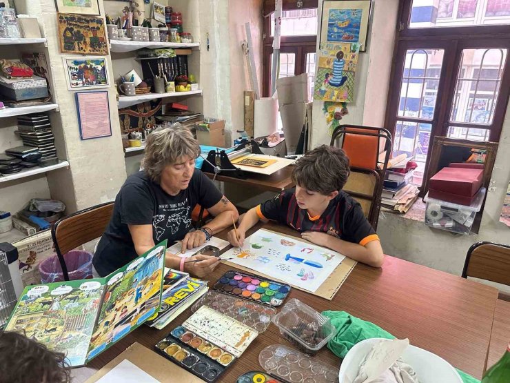 SANKO Sanat galerisinde anneanne-torun sergisi