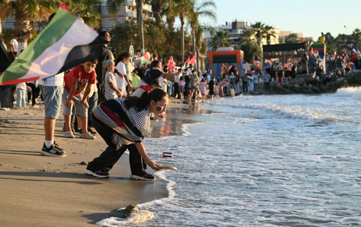 Kuşadası’nda ‘Sumud Filosu’na’ destek etkinliği yapıldı