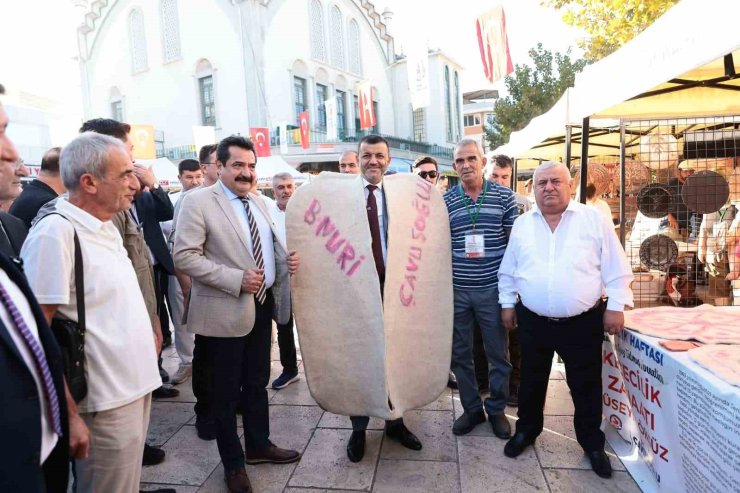 Denizli’de unutulmaya yüz tutmuş zanaatlar Ahilik Haftasında tanıtıldı