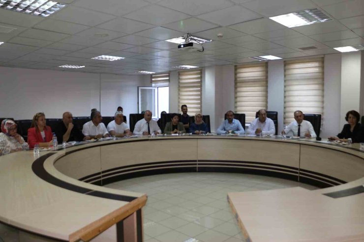 Elazığ’da Kamu Hastaneleri Hizmetleri Değerlendirme Toplantısı