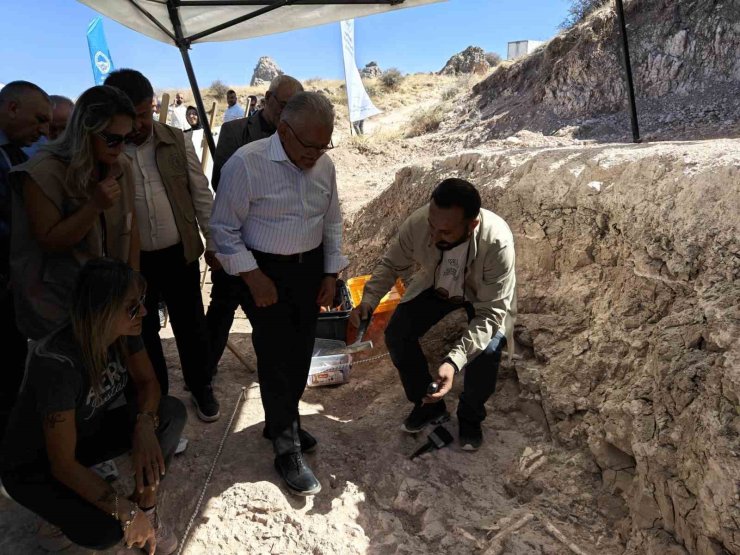 7,7 milyon yıllık kazılarda gelişme: Yeni bir tür olabilir