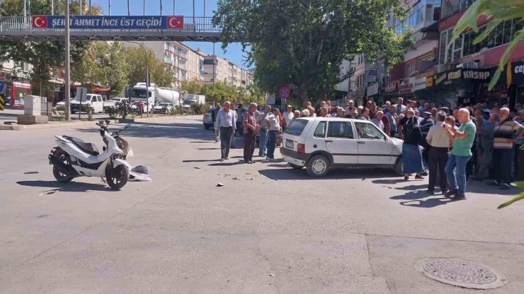 Otomobil ile motosiklet çarpıştı: 2 yaralı