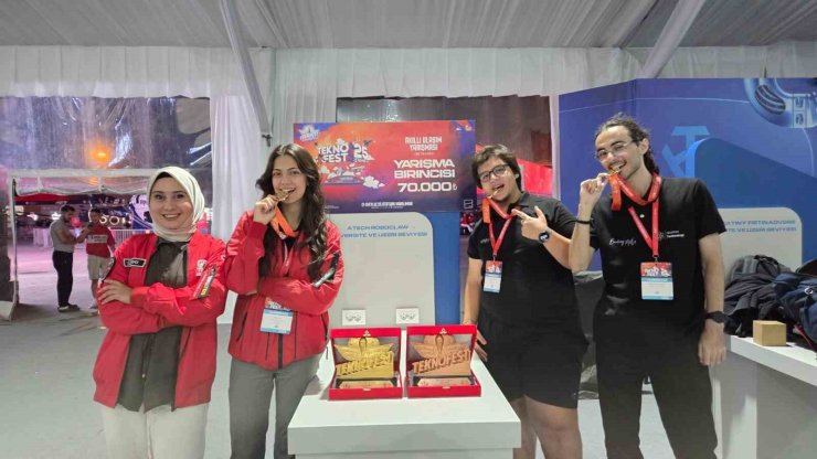 Muğla’nın genç yetenekleri Teknofest’ten çifte zaferle döndü