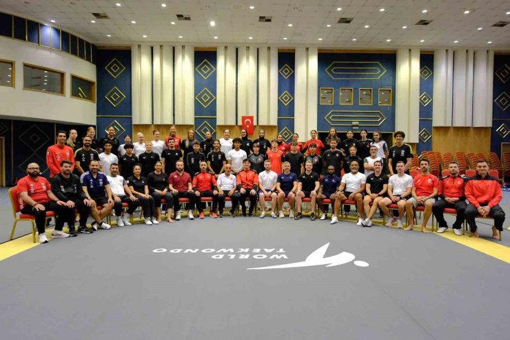 Dünya Taekwondo Şampiyonası öncesi üçlü kamp