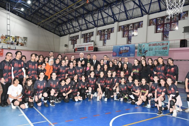 Erzurum GSİM sporda zirveyi çok sevdi