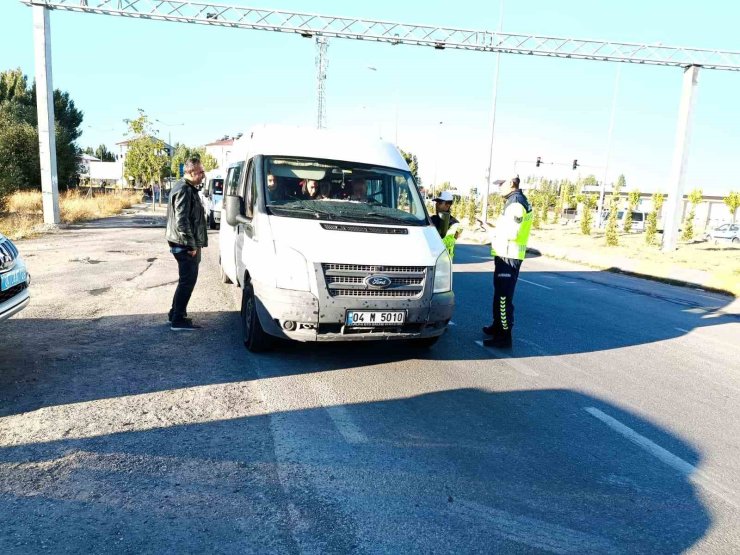 Patnos’ta taşımalı eğitim servislerinde güvenlik denetimi