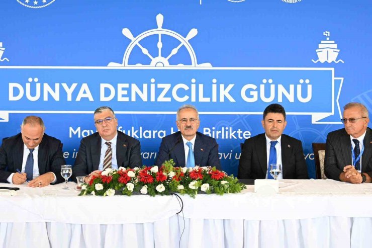 Ulaştırma ve Altyapı Bakanı Abdulkadir Uraloğlu: "Türkiye denizcilikte ilk 10’da"