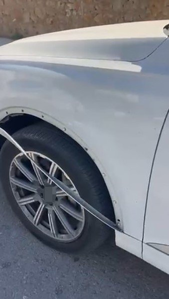 Alanya’da trafik tartışmasında cam yumruklayan safari aracı sürücüsü serbest bırakıldı