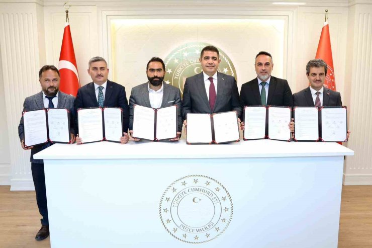 Yanan camiyi hayırsever yaptıracak