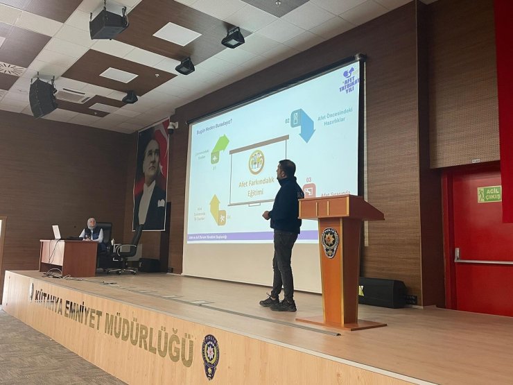 Kütahya’da emniyet personeline afet farkındalık eğitimi