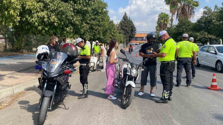 Motosiklet sürücülerine 1 buçuk saatte 456 bin TL ceza kesildi