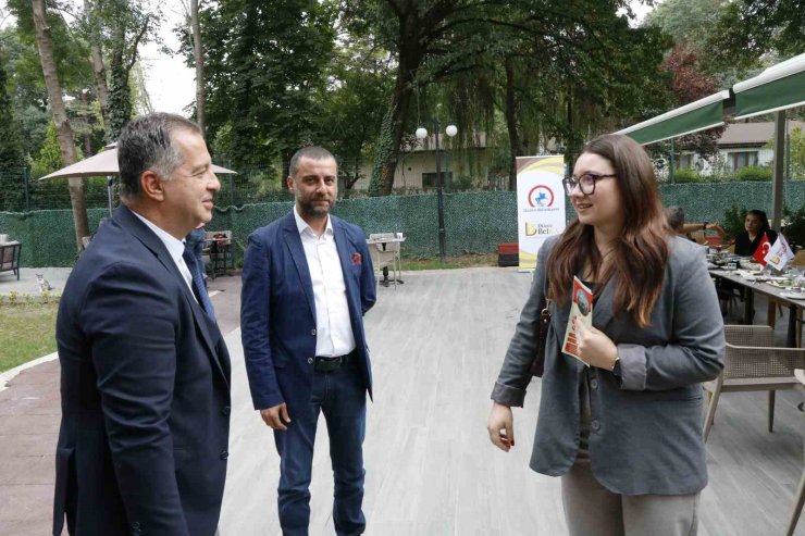 Düzce iş kulübü kurum ve kuruluşlarla diyalog sağlıyor