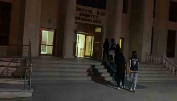 Hatay’da masaj ve kafe salonları denetlendi