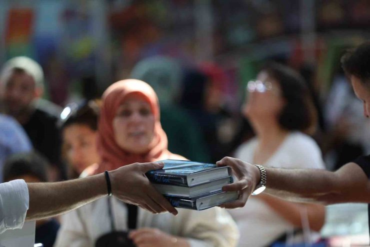 15. Antalya Kitap Fuarı 3 Ekim’de başlıyor