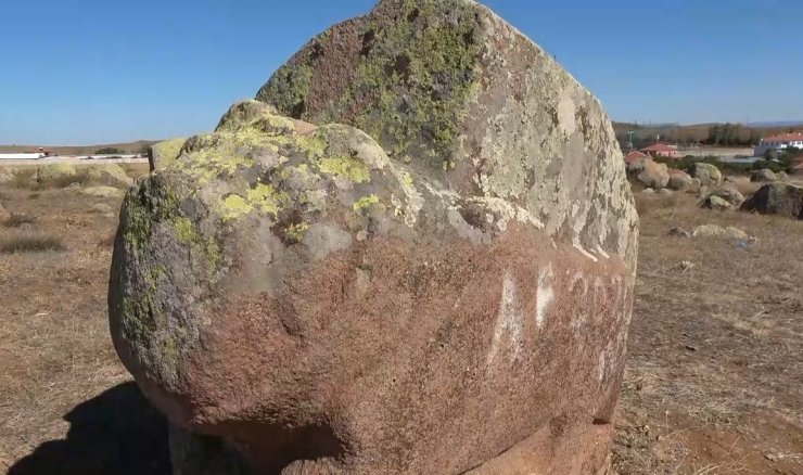 Binlerce yıllık tarih kaçak kazı yapanların talanına uğradı