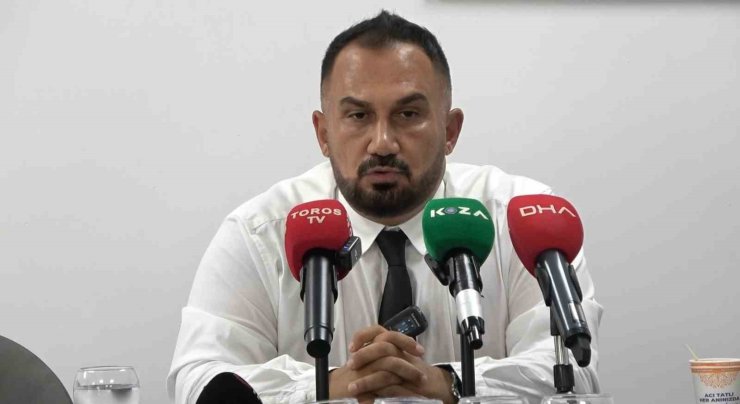 Adanaspor Teknik Direktörü Yüksel Yeşilova: "Kimse elini taşın altına koymadı, maçlara ağlayarak çıkıyoruz"