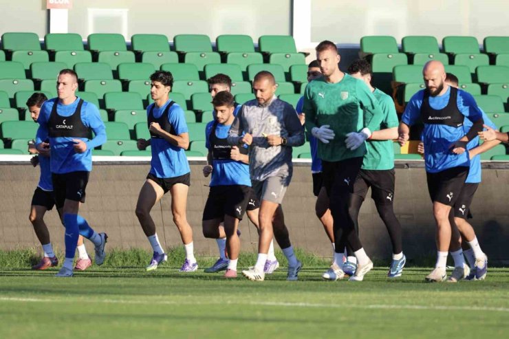 Burhan Eşer: "Stadı doldurmamız gerekiyor"