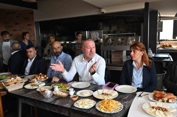 Karabatı’dan sevgiyolu esnafıyla "prestij" buluşması