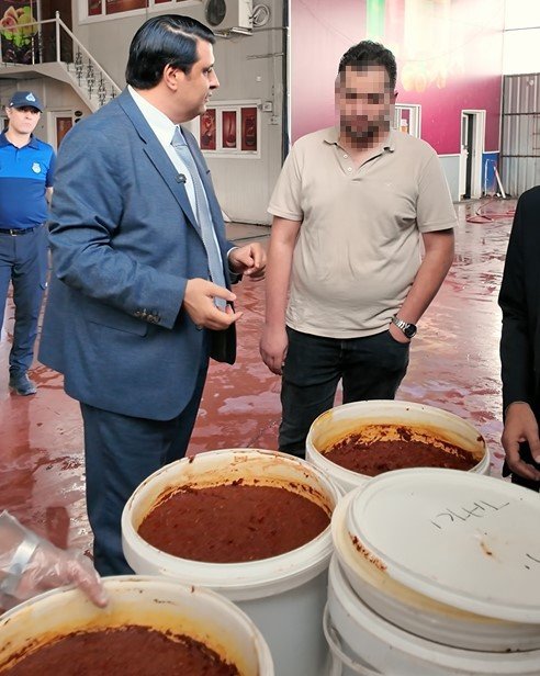 Gaziantep’te gıda fabrikası denetimlerinde şoke eden görüntüler: Belediye başkanı çileden çıktı