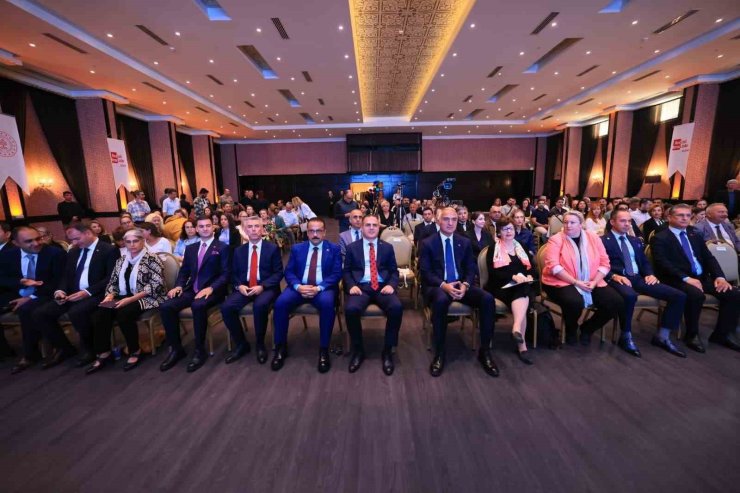 Kültür ve Turizm Bakanı Ersoy: "9 bin kültür varlığı geri iade edildi"