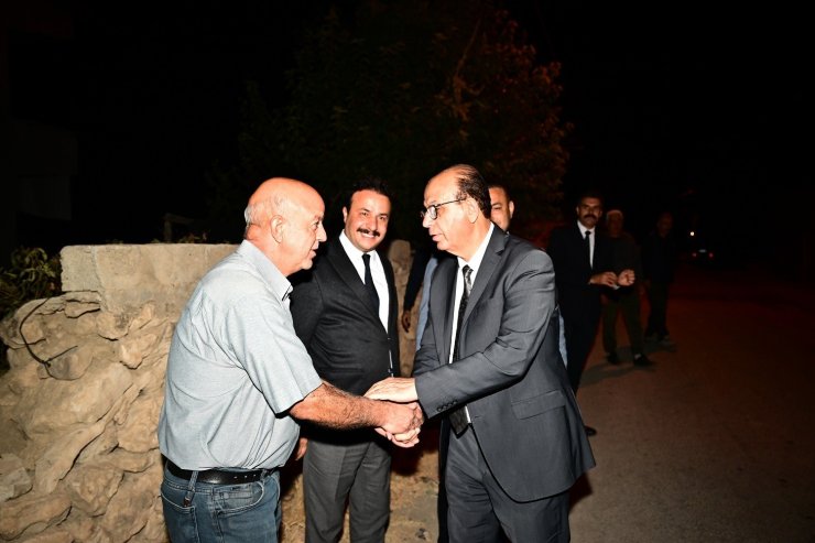 Mahalle mahalle gezen başkan, sorunlara yerinde çözüm üretiyor