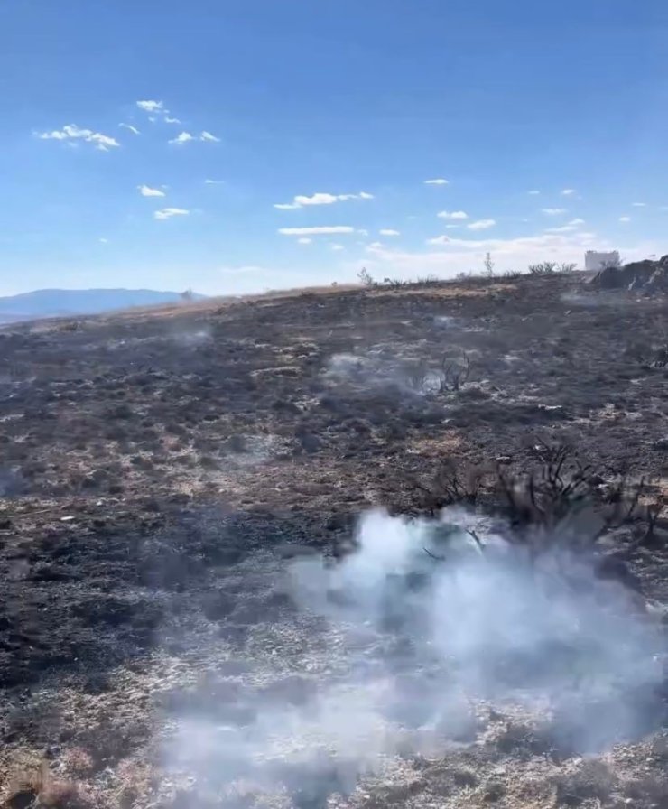 Çankırı’da çıkan arazi yangını söndürüldü