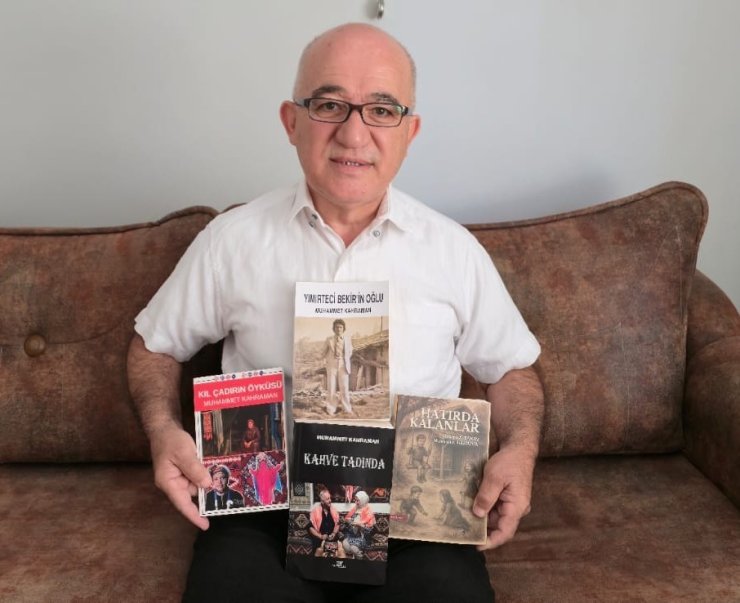 Emekli öğretmen yazdığı kitaplarıyla kent kültürüne hizmet ediyor